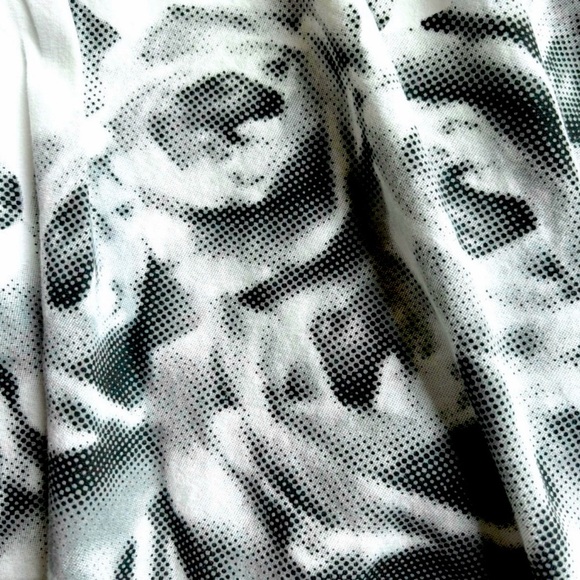 Black and White Knee-Length Skirt with 3/4 Sleeve Black Cardigan Medium - Picture 3 of 9